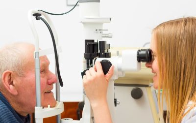 Flashes and Floaters: What Are They?