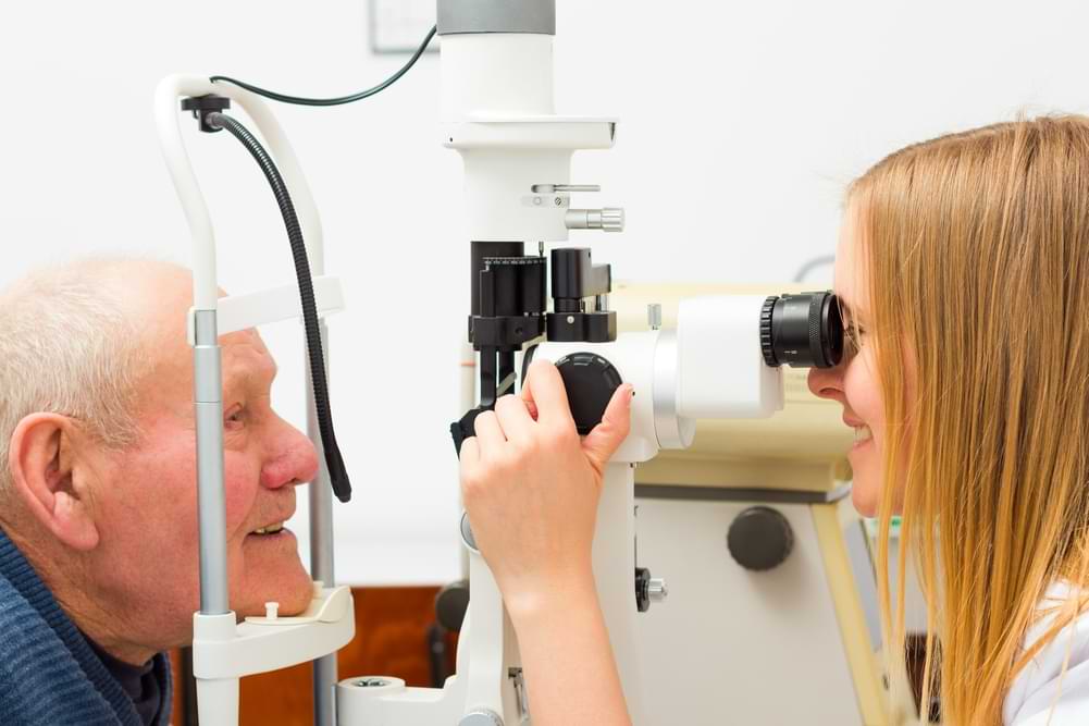 Flashes and Floaters: What Are They?